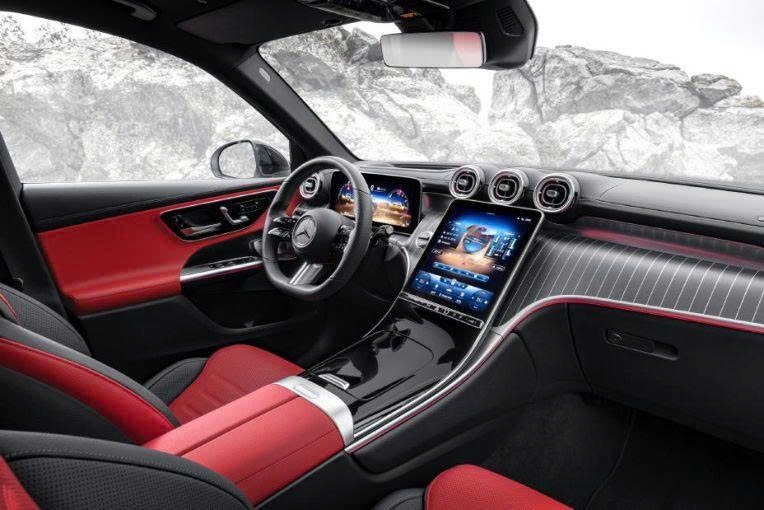 Mercedes-Benz GLC 350e chuẩn bị ra mắt Việt Nam: SUV PHEV giá dự kiến trên 3 tỷ đồng Mercedes Benz%20GLC%20350e%20chu%E1%BA%A9n%20b%E1%BB%8B%20ra%20m%E1%BA%AFt%20Vi%E1%BB%87t%20Nam Anh3