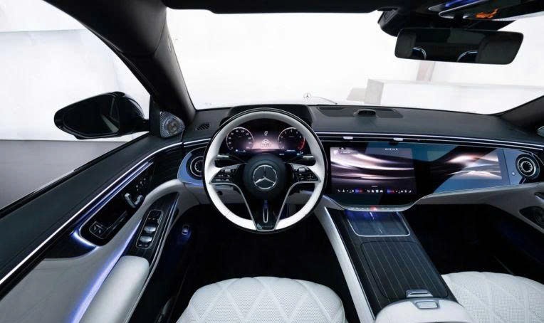 Mercedes Maybach%20S Class%202026%20tung%20b%E1%BA%A3n%20Night%20Series Anh4