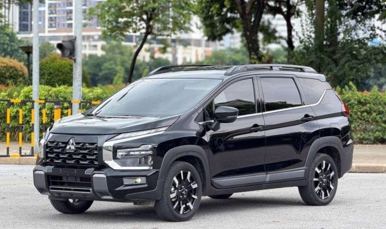 Mitsubishi%20tung%20%C6%B0u%20%C4%91%C3%A3i%20l%E1%BB%9Bn%20th%C3%A1ng%208 Anh3