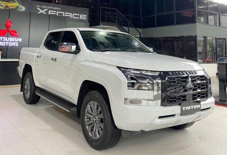 Mitsubishi%20tung%20%C6%B0u%20%C4%91%C3%A3i%20l%E1%BB%9Bn%20th%C3%A1ng%208 Anh6
