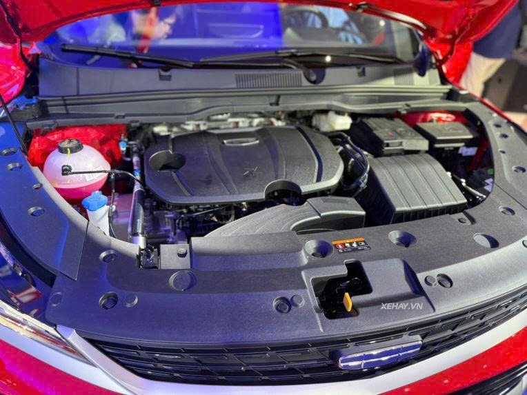 Th%E1%BB%B1c%20t%E1%BA%BF%20Geely%20Coolray%202026%20ra%20m%E1%BA%AFt%20Vi%E1%BB%87t%20Nam Anh6