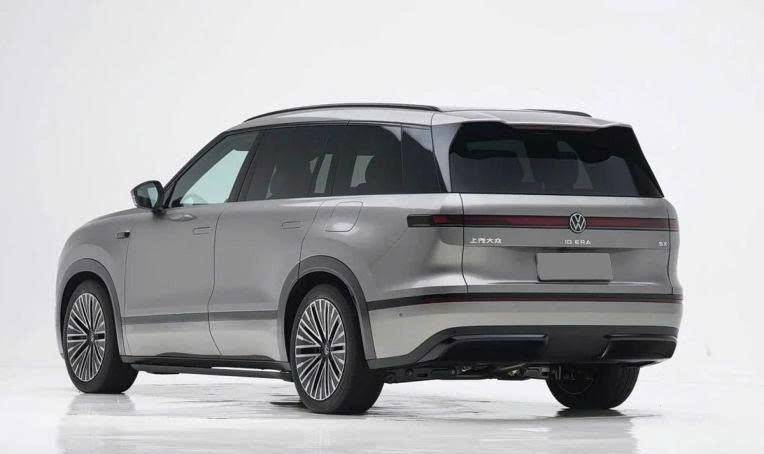 Volkswagen%20ID %20Era%209X%20r%E1%BB%A5c%20r%E1%BB%8Bch%20v%E1%BB%81%20Vi%E1%BB%87t%20Nam Anh3