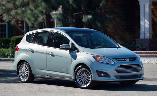 Ford ngừng bán xe C-Max và Focus do lỗi lắp ráp