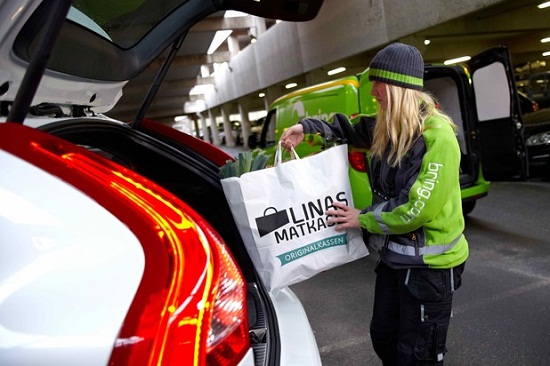 Volvo sẽ ‘tiêu diệt’ shopping bằng chiếc xe tự động nhận hàng?