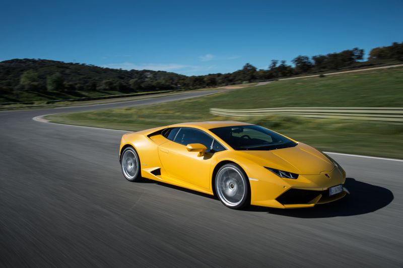 Lamborghini Huracán rẻ hơn nhưng nhanh hơn Aventador?