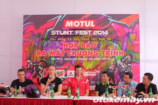 Motul Stunt Fest 2014: “Nóng” ngay trong ngày khai mạc 