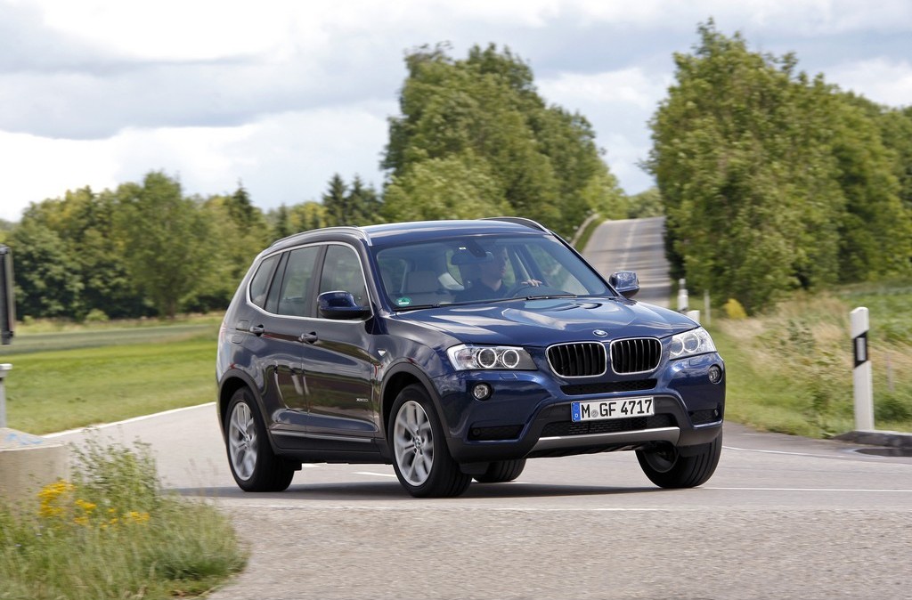 BMW X3 mới tại Việt Nam có giá hơn 2,1 tỷ đồng