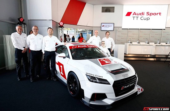 Audi ra mắt phiên bản xe đua của chiếc TT