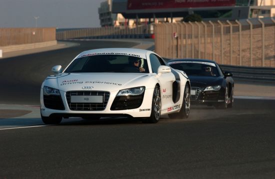 Mua xe Audi nhận vé đua xe tại Dubai