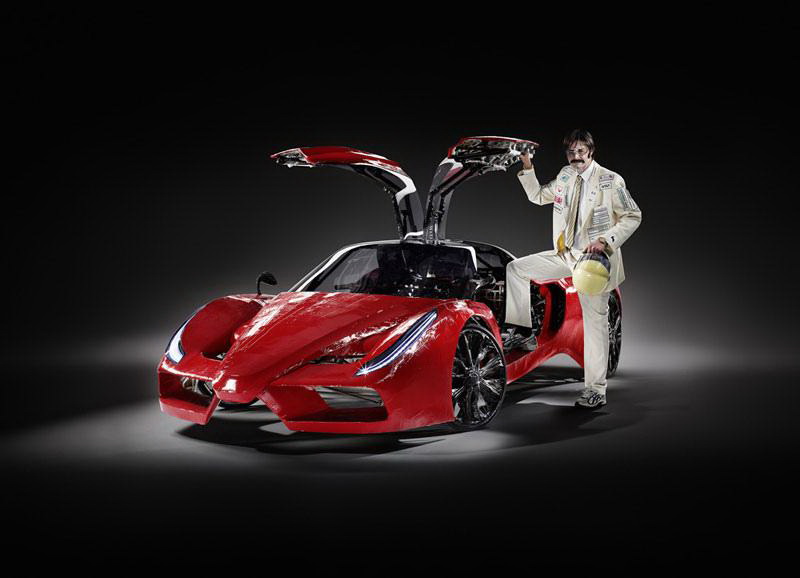 Chủ nhân ‘Ferrari giấy’ tự định giá xe gần 2 triệu USD
