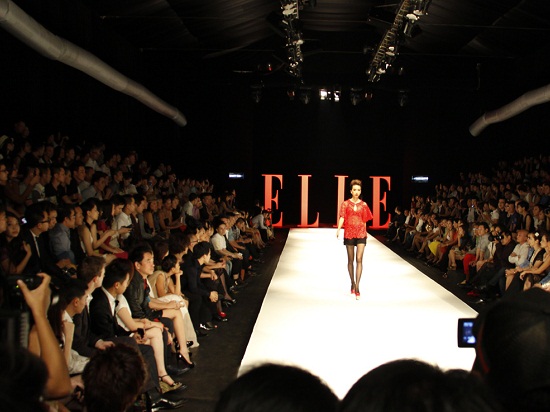 Mercedes-Benz sánh bước tại Elle fashion show 2012