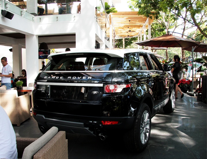 UK Auto “hâm nóng” thị trường bằng Range Rover Evoque