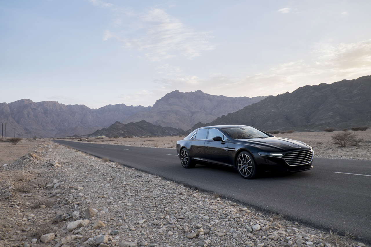 Aston Martin Lagonda lần đầu khoe mẽ trên đường thử