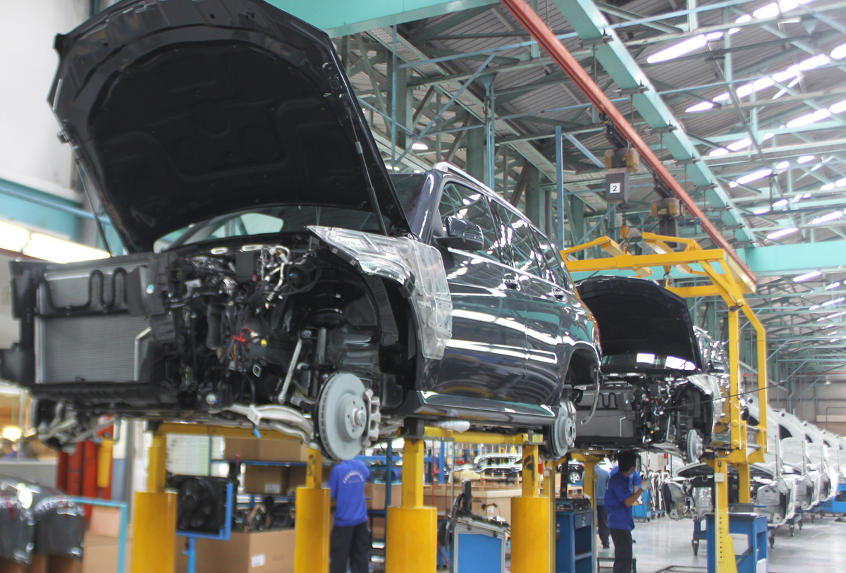 Mercedes-Benz Việt Nam đầu tư 9 triệu USD trang bị xưởng sơn tĩnh điện