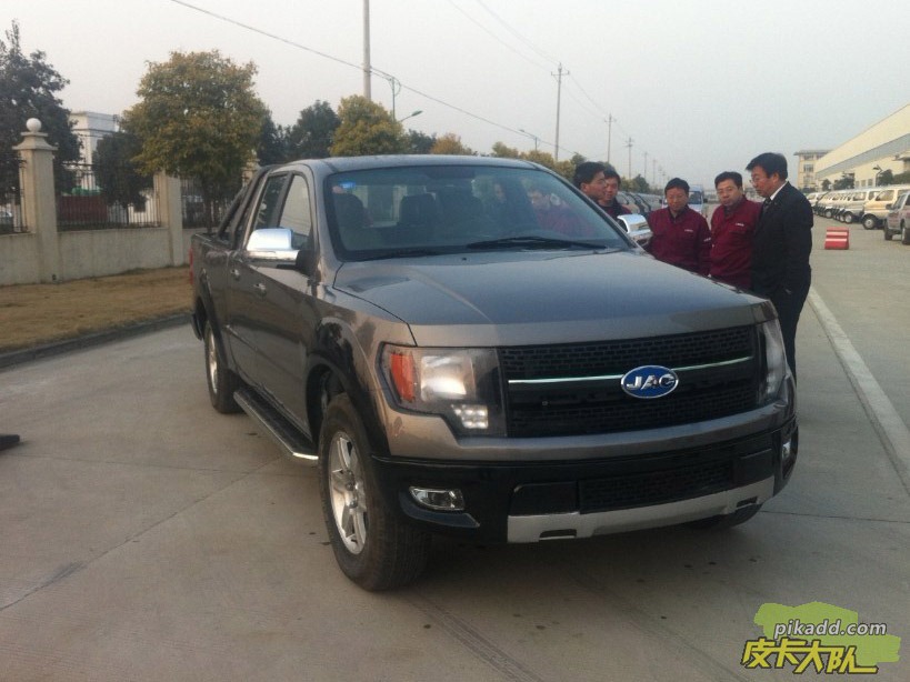 Ford chặn xe nhái ngay tại triển lãm Bắc Kinh