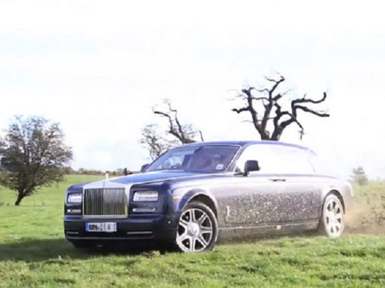 Xem Rolls-Royce Phantom off-road và đốt lốp