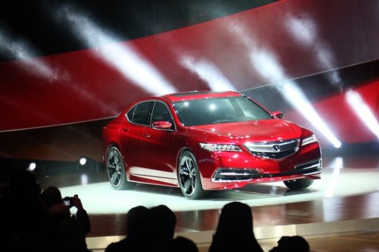 Honda tách riêng Acura nhằm cạnh tranh với Lexus 