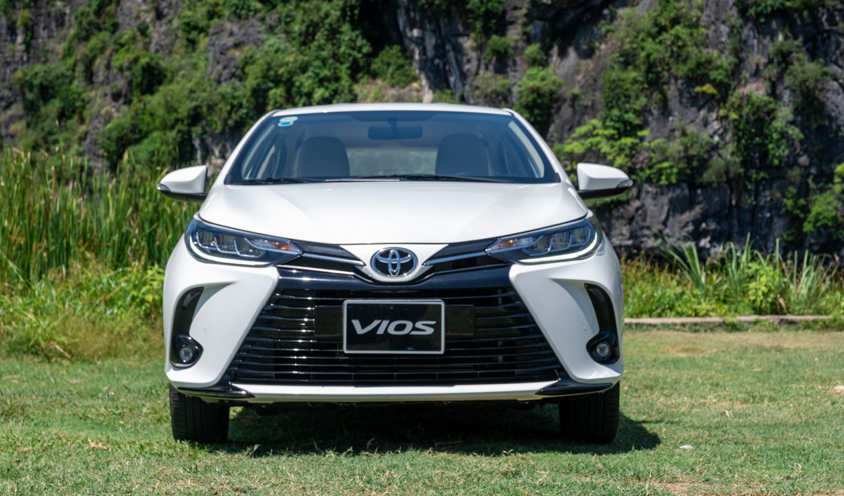 Thị trường giảm nhiệt, mua Toyota Vios được hỗ trợ 50% phí trước bạ