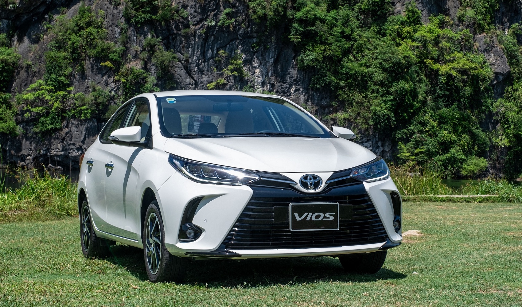 Toyota Vios văng khỏi TOP 10 ô tô bán chạy quý I/2023