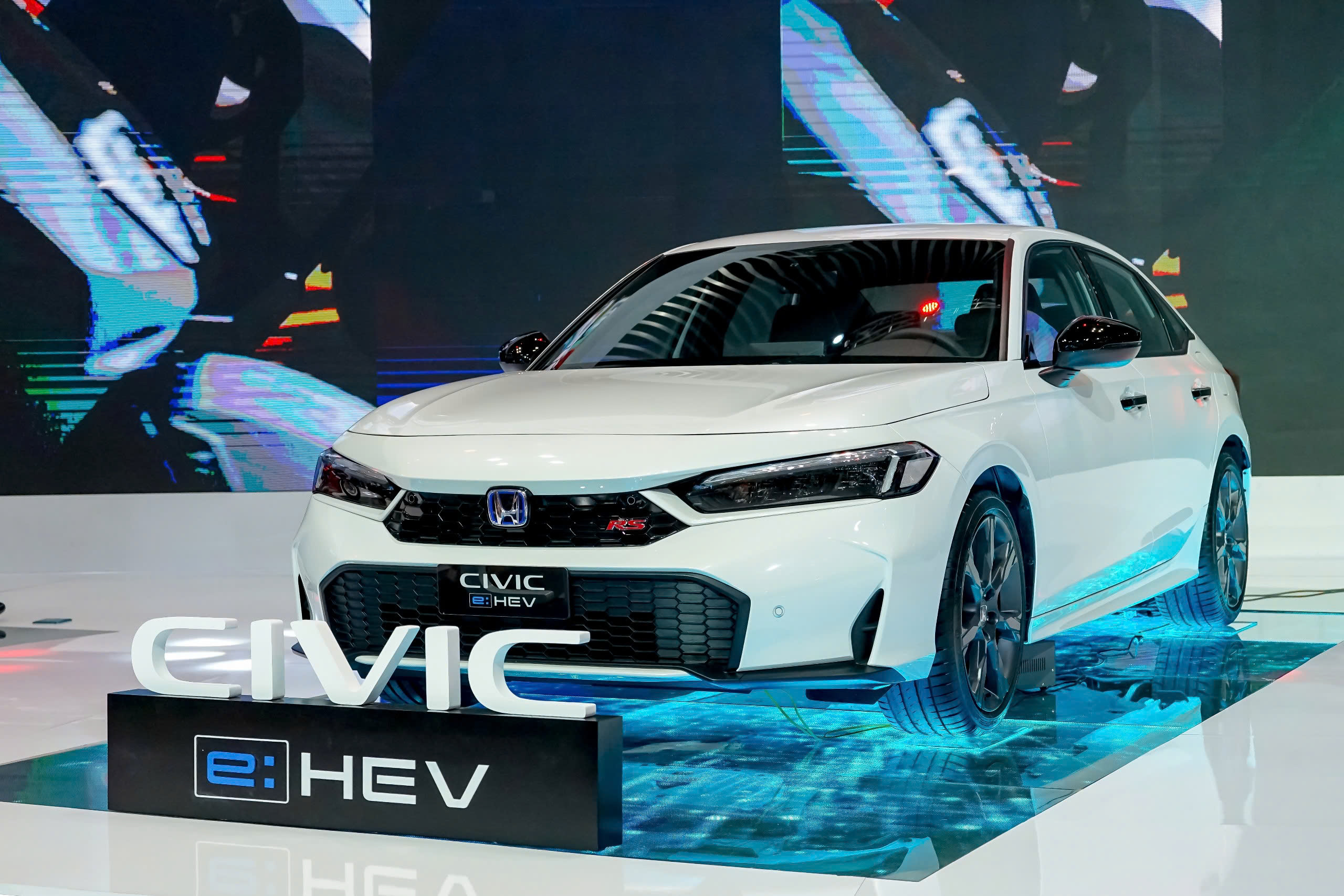 Vietnam Motor Show 2024 có thể tạo đà doanh số cho xe hybrid Honda Civic e:HEV RS mới nhất