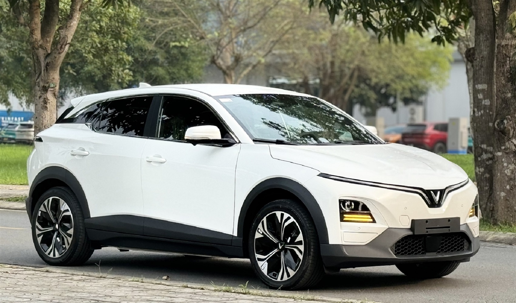 Phân khúc SUV đô thị tháng 4/2025: VinFast VF6 chiếm ngôi đầu