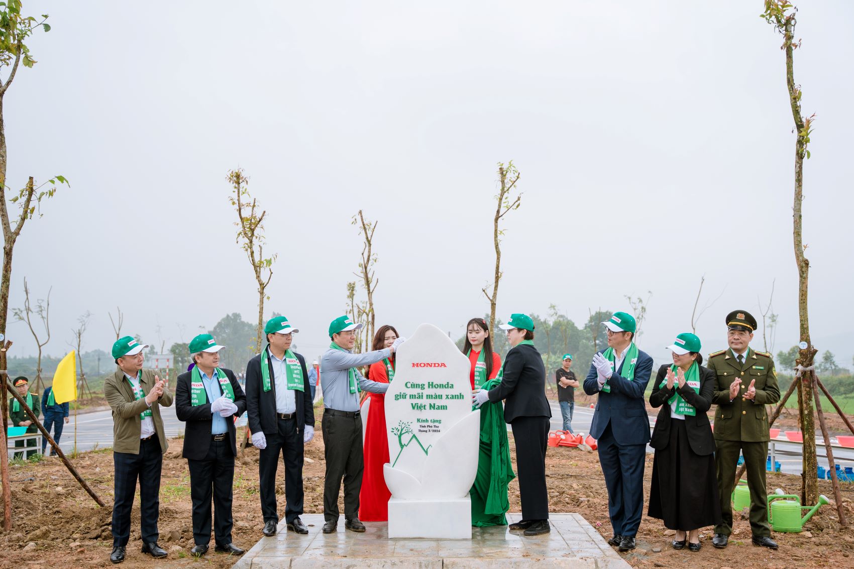 Honda Việt Nam tổ chức ngày hội trồng cây “giữ mãi màu xanh”
