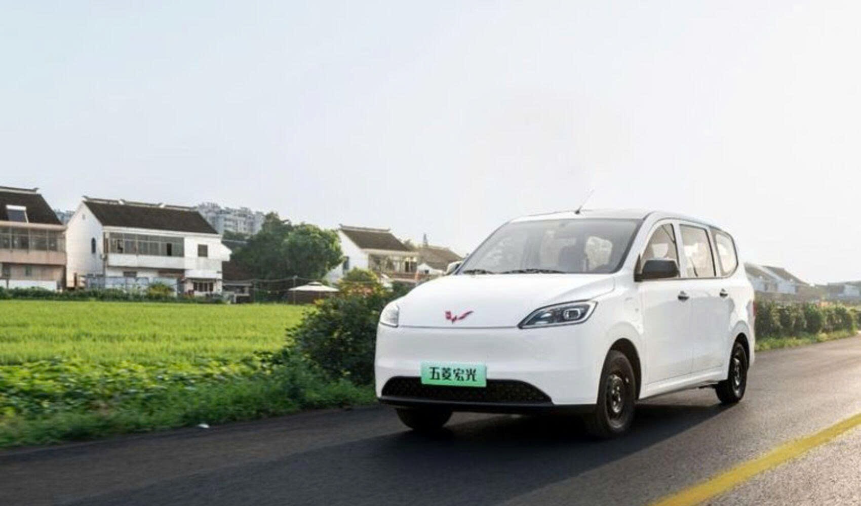 MPV thuần điện Wuling Hongguang sắp ra mắt khách Việt với phạm vi hoạt động 300 km/sạc