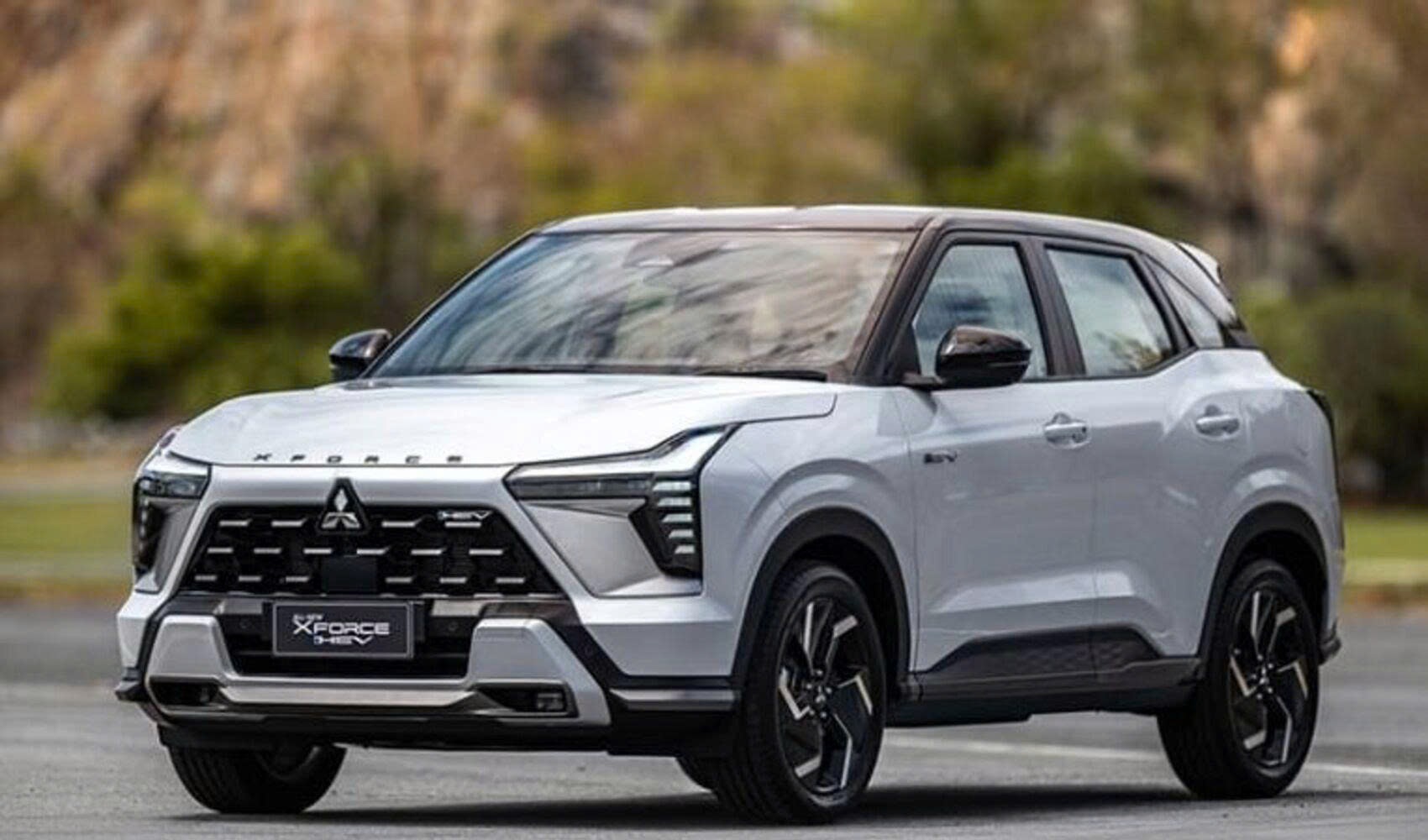 Mitsubishi Xforce sắp có bản nâng cấp tại Việt Nam: Khả năng được trang bị cần số, gương chiếu hậu điện tử và máy hybrid