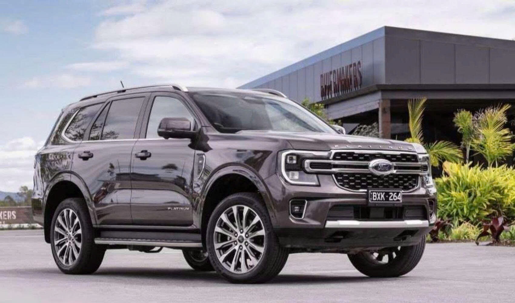 Ford Everest sắp có bản máy xăng tại Việt Nam: lộ mức tiêu thụ 10L/100 km, dùng động cơ EcoBoost 2.3L?
