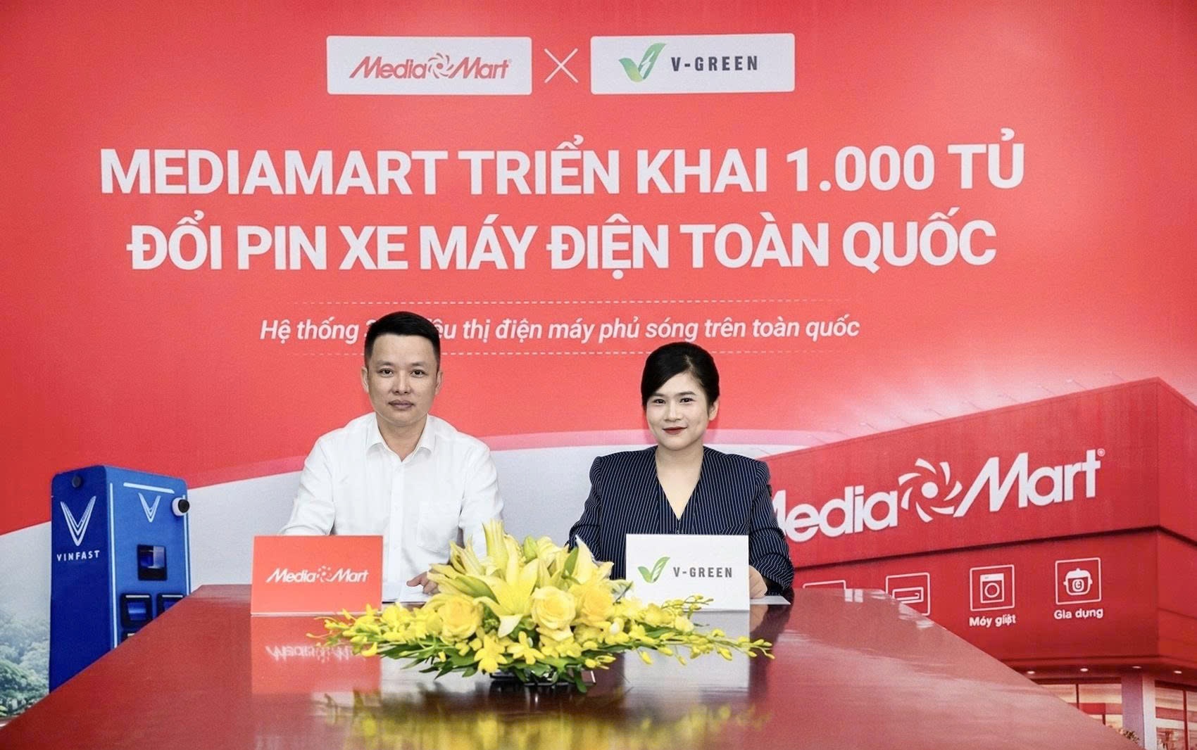 V-Green và MediaMart hợp tác triển khai 1.000 tủ đổi pin xe máy điện trong tháng 5/2026