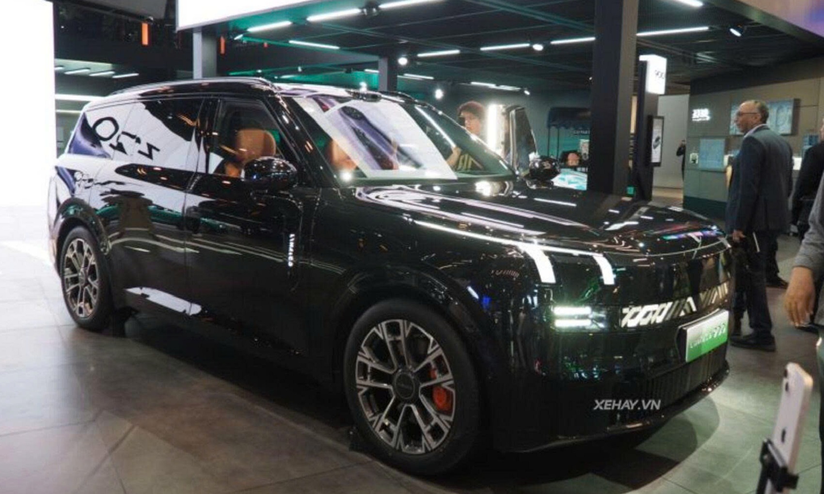 Cận cảnh Lynk & Co 900 sắp về Việt Nam: SUV cỡ lớn nội thất xịn sò, chạy 220 km không tốn xăng