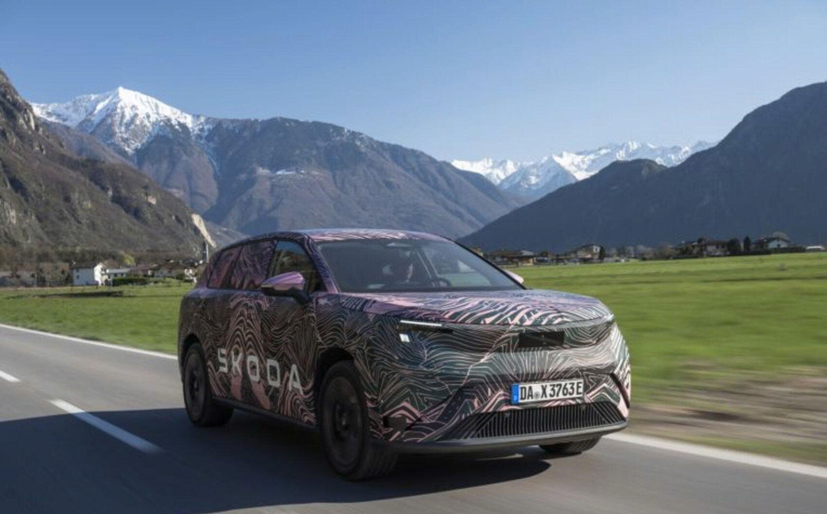 Hé lộ thêm thông tin về Skoda Peaq: SUV điện cỡ lớn chạy hơn 600 km/sạc, nội thất như lounge di động