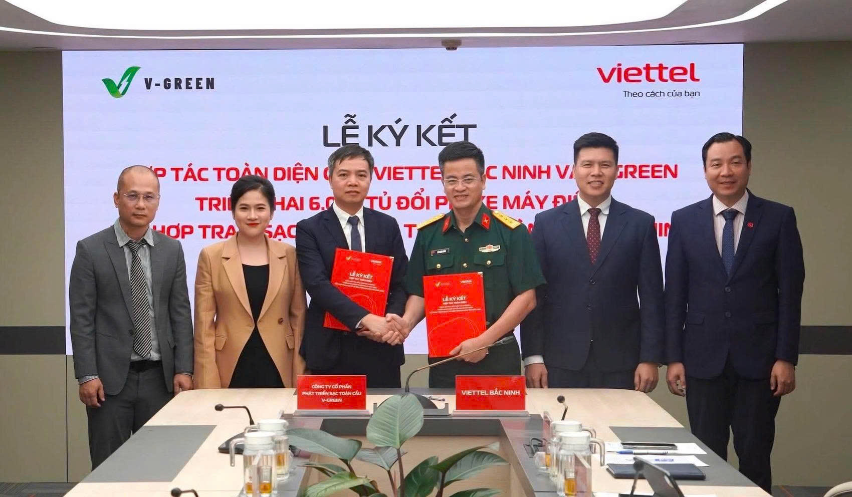 V-GREEN hợp tác với VIETTEL Bắc Ninh triển khai 6.000 tủ đổi pin xe máy điện