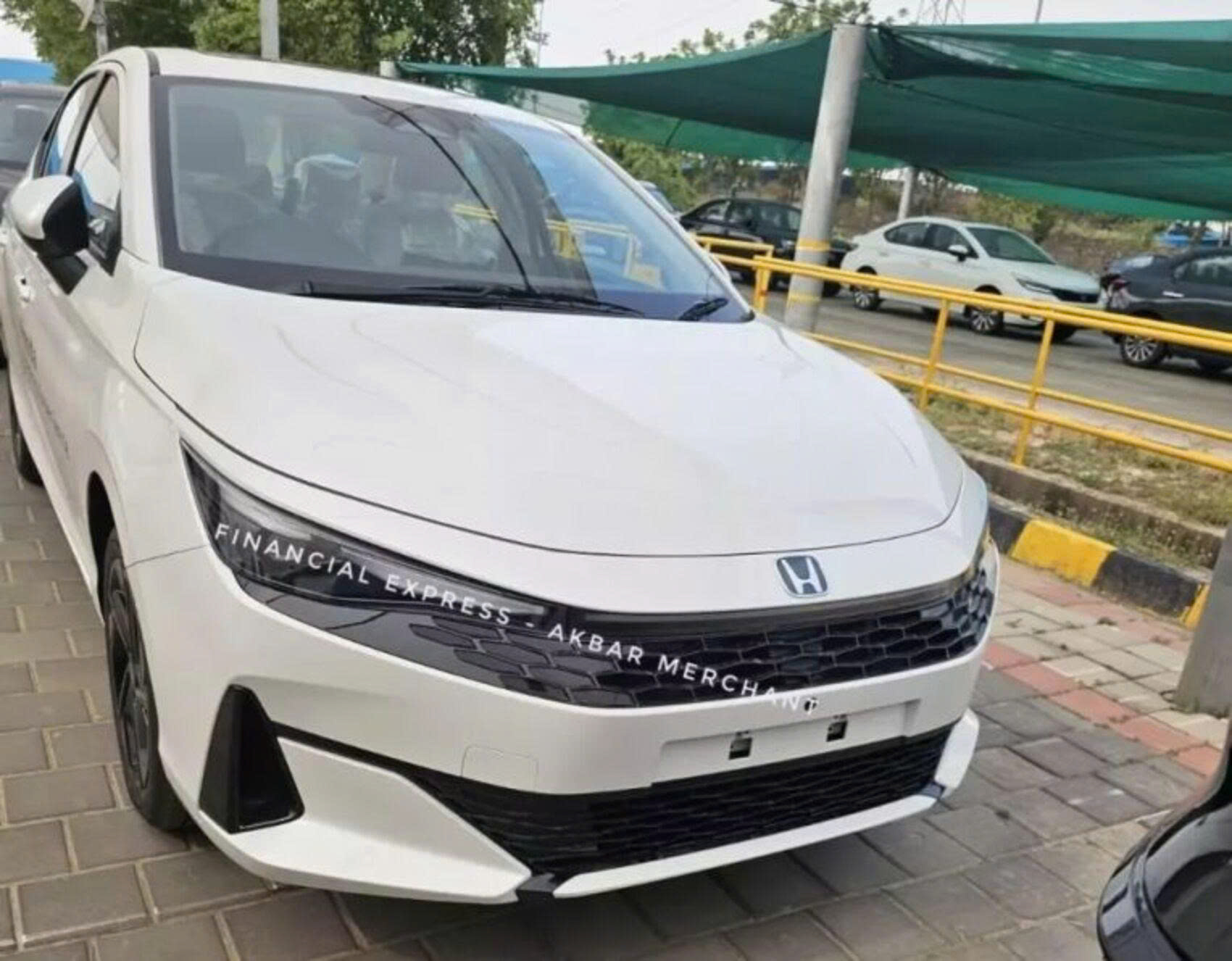 Honda City 2026 lộ diện trước thềm ra mắt: Đầu xe "lột xác" với thiết kế mới