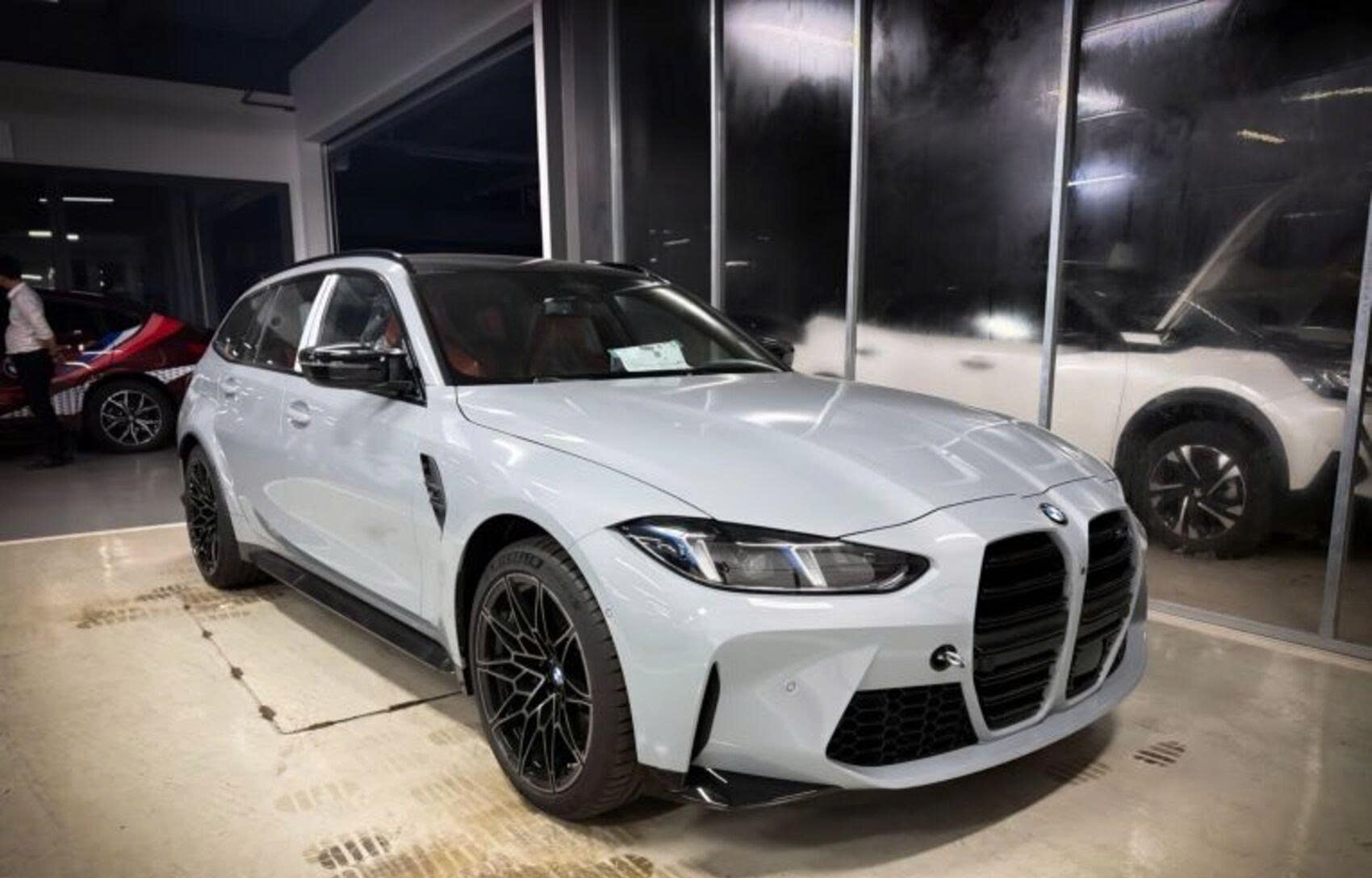BMW M3 Touring đầu tiên về Việt Nam: Giá dự kiến từ 5,5 tỷ đồng, chưa bao gồm tùy chọn cá nhân hóa