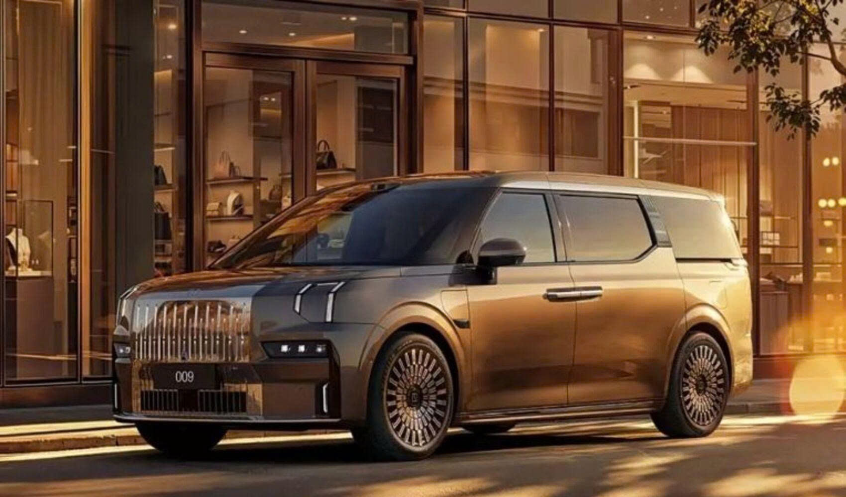 Zeekr 009 2026: Sạc siêu nhanh trong 10 phút, công suất 912 mã lực thách thức mọi giới hạn MPV