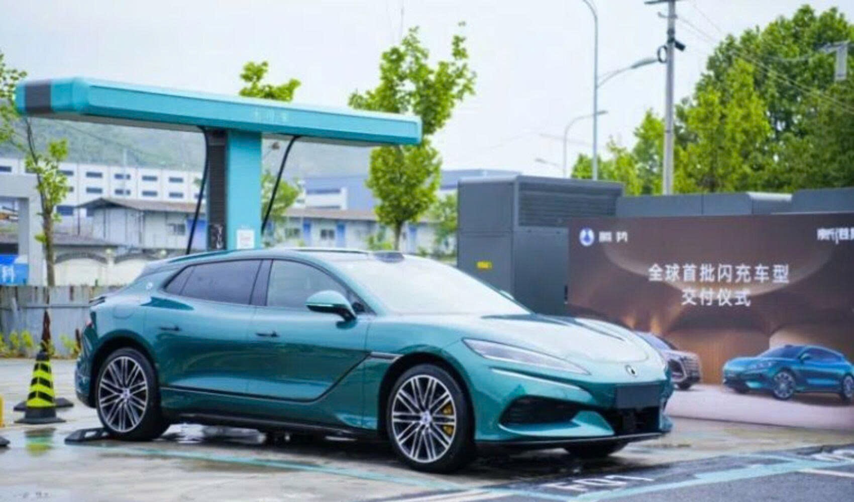 Chi phí thay pin xe điện BYD rẻ bất ngờ: Chỉ chiếm 21% giá trị xe