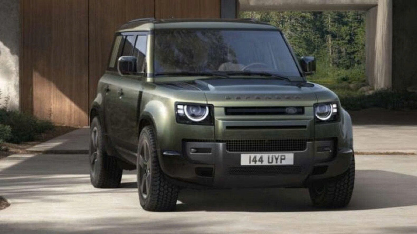 Land Rover phát triển Defender Sport mới, lần đầu có bản hybrid và thuần điện