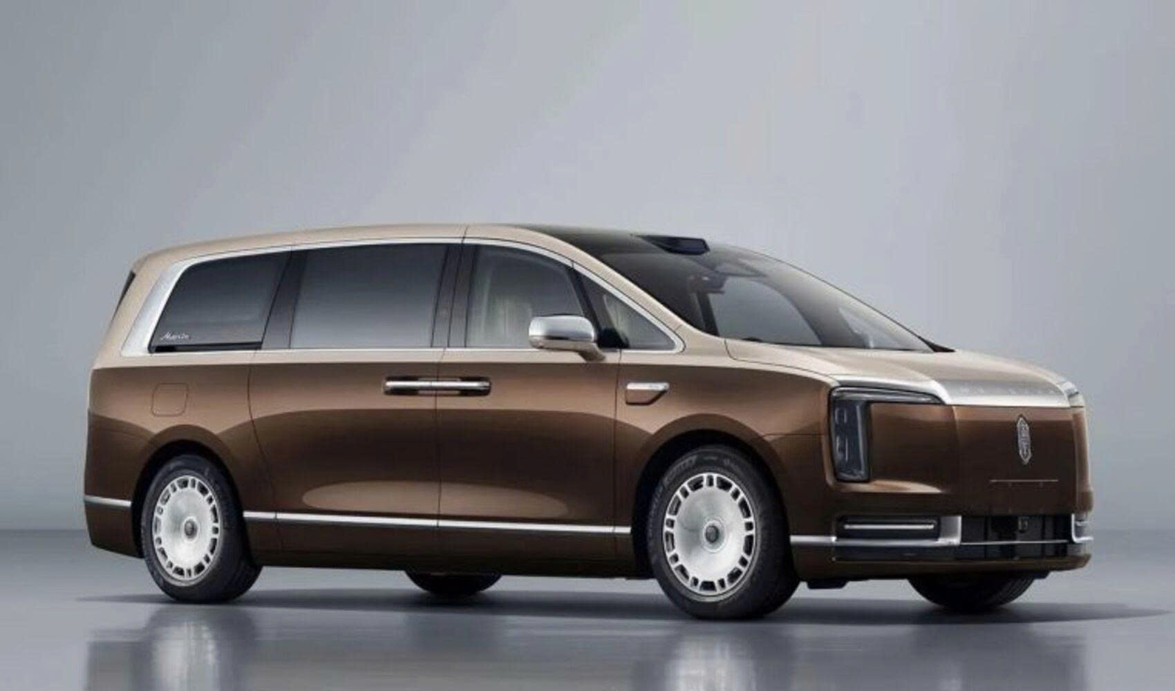 Huawei hé lộ MPV hạng sang mới: Sở hữu trần sao như Rolls-Royce, đèn hậu hiển thị đồ họa siêu xịn sò