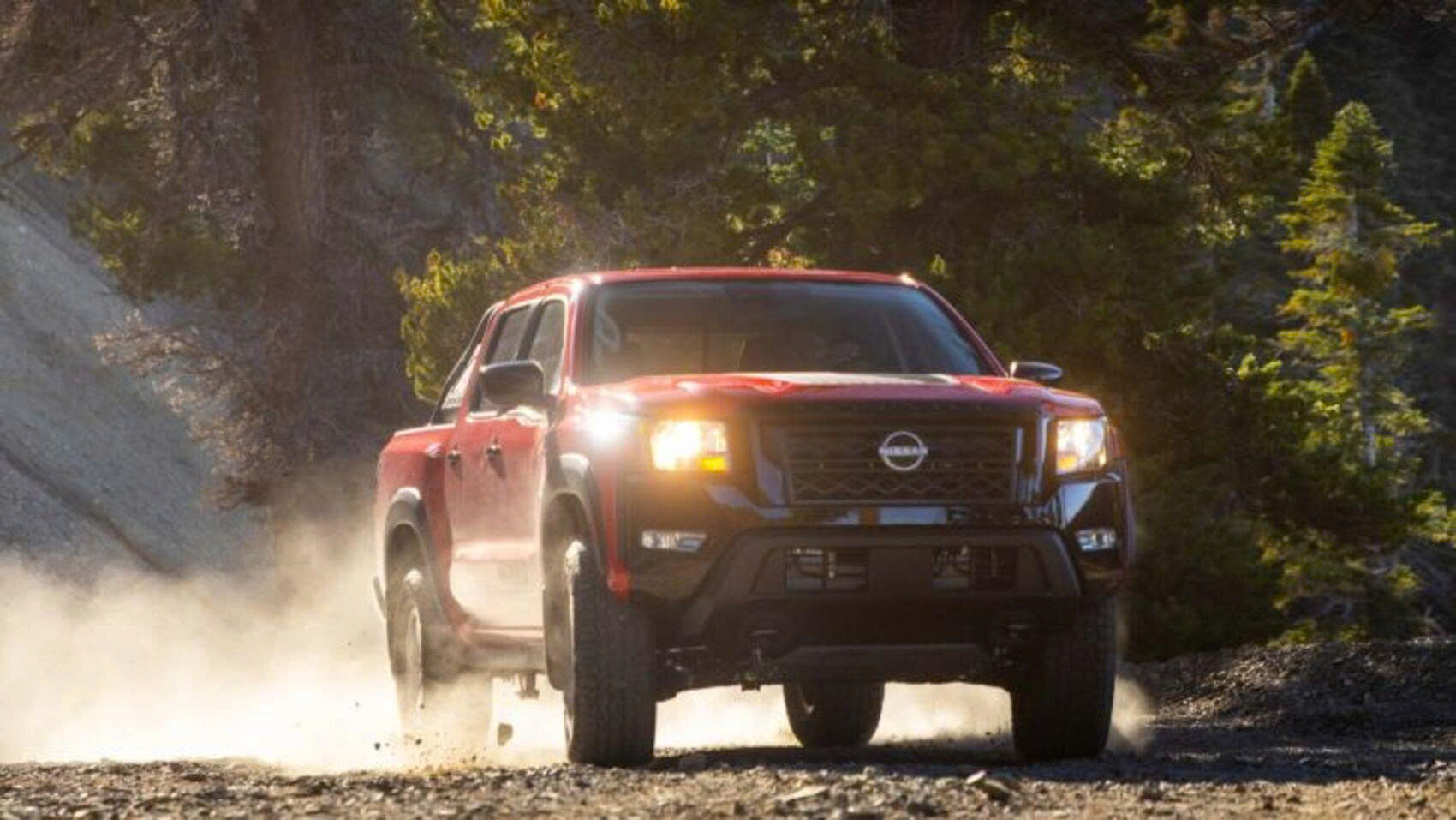Mitsubishi "bắt tay" Nissan cùng phát triển bán tải khung gầm mới: Tham vọng cạnh tranh Ford Ranger