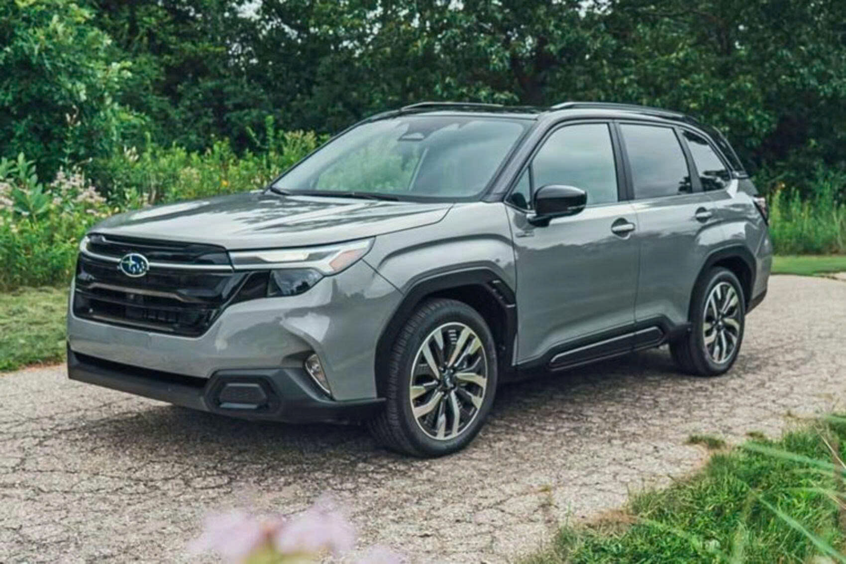 Subaru chưa ghi nhận xe Forester tại Việt Nam bị ảnh hưởng bởi đợt triệu hồi cửa sổ trời tại Mỹ