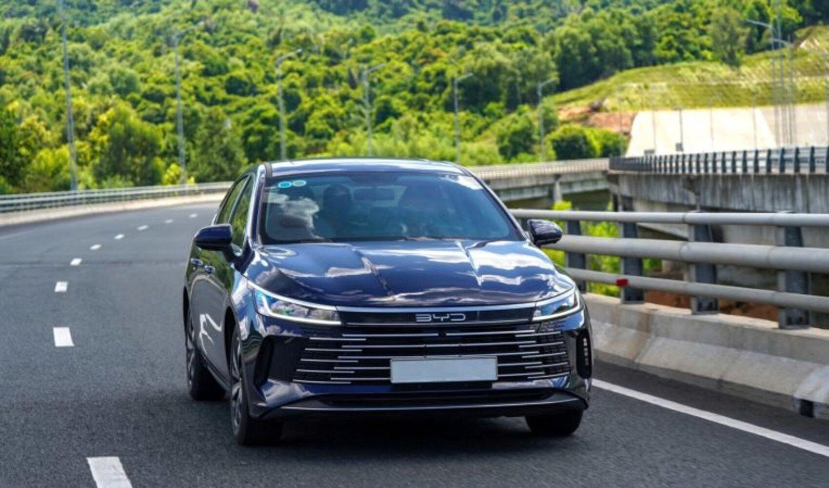 Công nghệ DM-i Hybrid của BYD tương thích với xăng sinh học E10 đạt tiêu chuẩn hiện hành