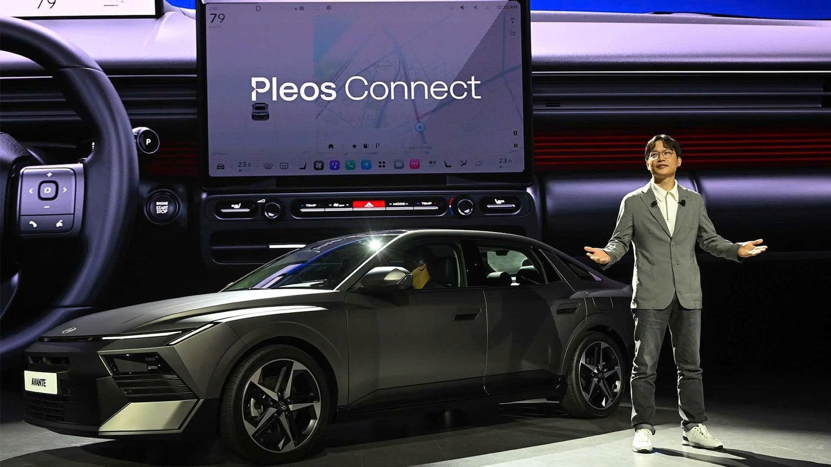Hyundai Elantra thế hệ thứ 8 ra mắt: Thiết kế mới, bổ sung AI và nâng cấp công nghệ hỗ trợ lái