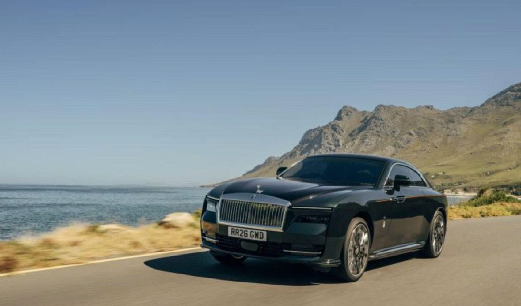 Rolls-Royce Spectre Series II trình làng: Nâng cấp sức mạnh lên 593 mã lực, tầm vận hành tăng 18%