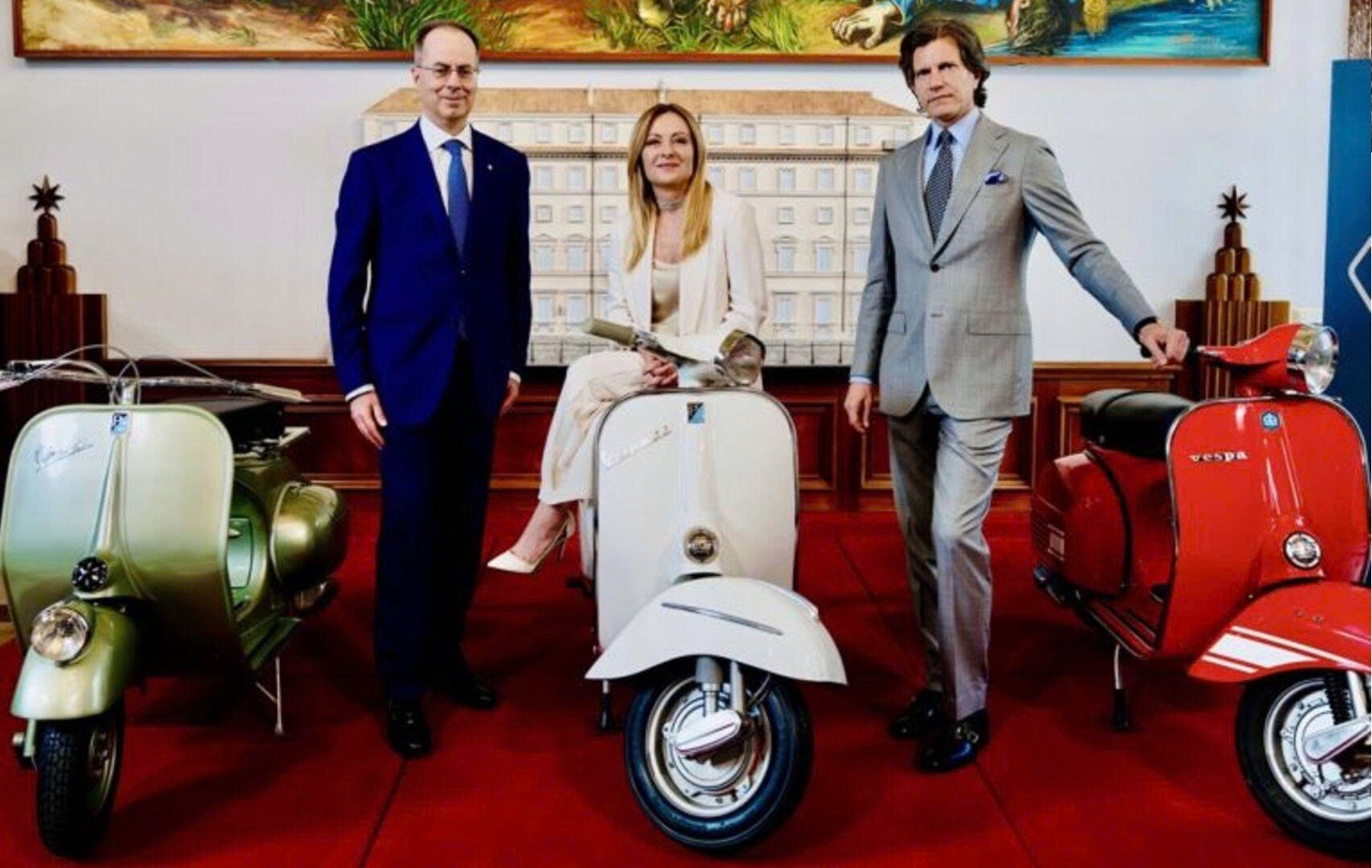 Vespa kỷ niệm 80 năm bằng đại lễ tại Rome, ra mắt phiên bản giới hạn chỉ 1.946 chiếc