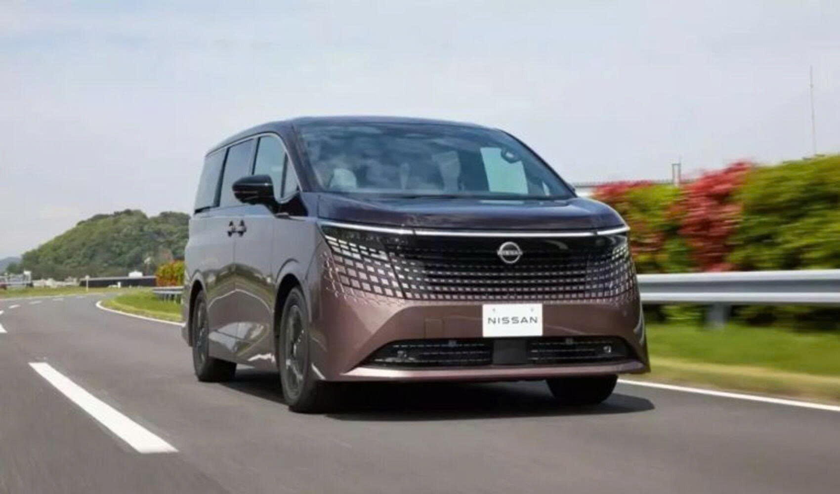 Nissan Elgrand 2027 chuẩn bị gia nhập Đông Nam Á: Quyết đấu Toyota Alphard bằng công nghệ e-Power