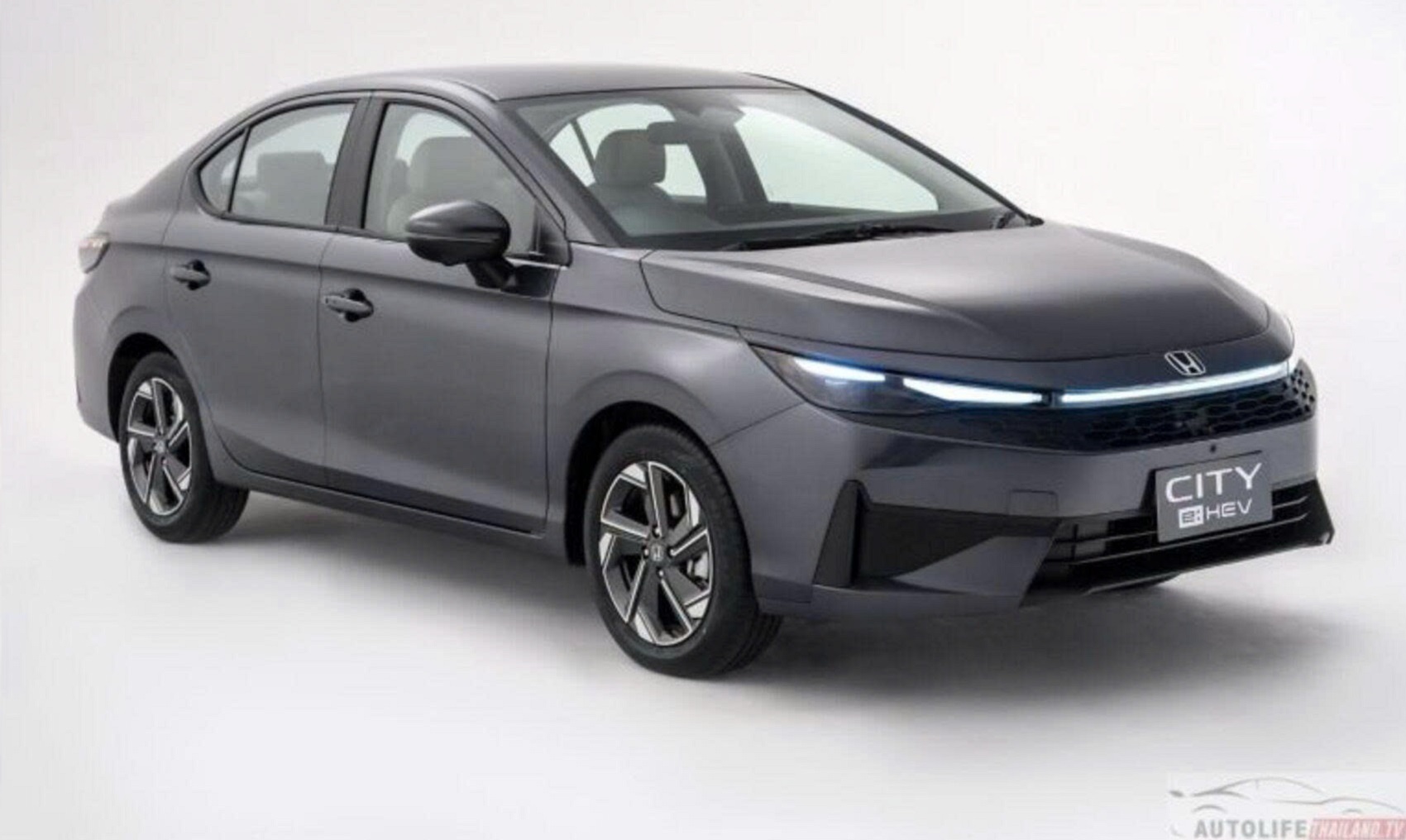 Honda City 2026 thu hút hơn 10.000 khách đặt mua chỉ sau thời gian ngắn mở bán