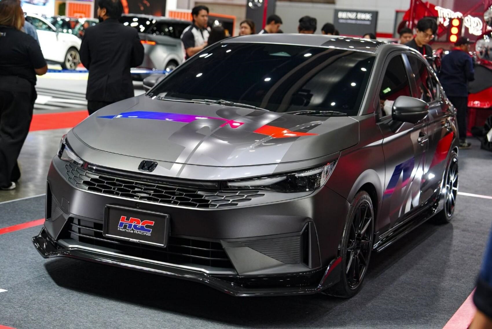 Honda City Hatchback HRC Concept ra mắt: Bodykit thể thao, mâm rèn 17 inch cùng ngoại thất đổi màu độc đáo