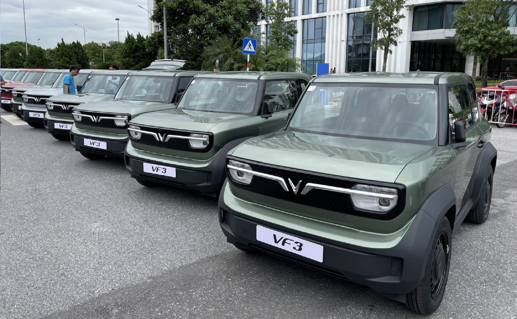 “Cân” từ nội đô tới đường đèo núi, cao tốc, VinFast VF 7 ghi điểm với nhóm người dùng thích xê dịch