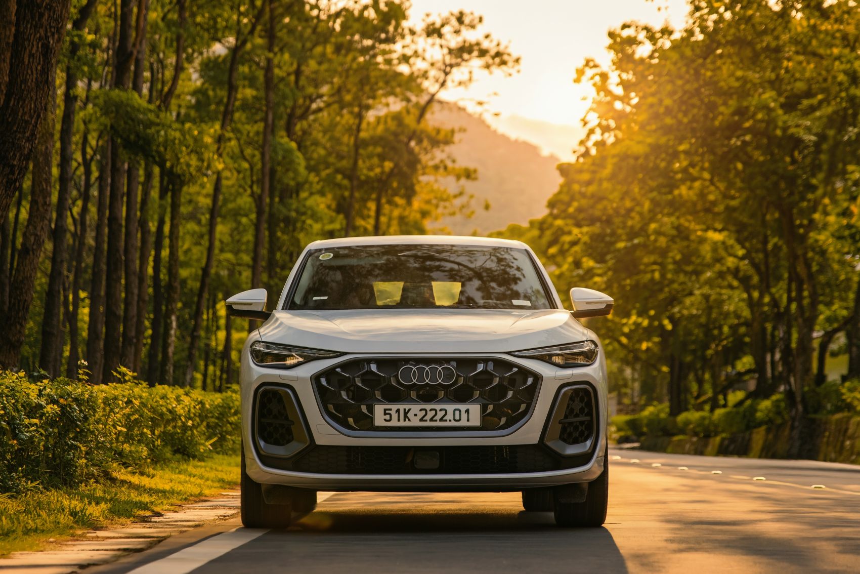 Vi vu Ba Vì cùng Audi Q5: Đi xa mà không thấy mệt